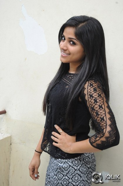 Rehana-at-Chakkiligintha-Movie-Press-Meet